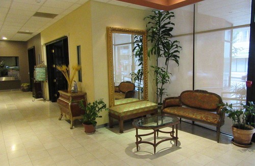 Wilshire Hotel | Ramada by Wyndham Los Angeles/Koreatown West