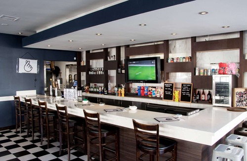 Wilshire Hotel | Ramada by Wyndham Los Angeles/Wilshire Center