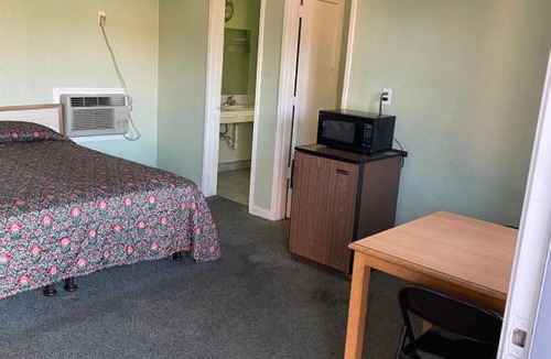 Hemet Hotel | RAMONA MOTEL