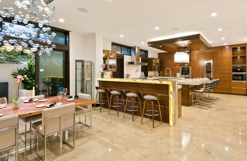 Hermosa Beach House | Rams Draft House - 15 five star reviews available upon request - beach luxury