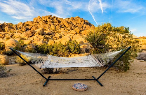 Monument Manor Cabin | Rancho Rockotillo - Breakfast in the Boulders next-door to National Park !