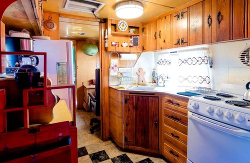 Joshua Tree RV Rental | Recreational vehicle (RV) ∙ 1 bedroom ∙ 2 guests
