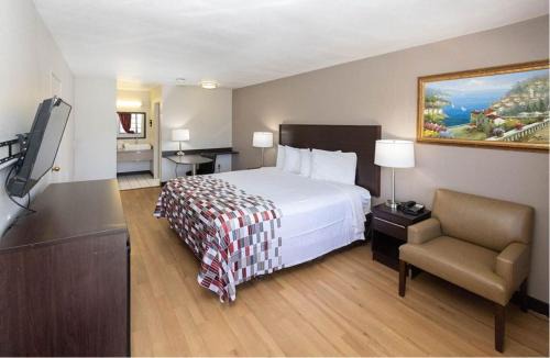 Lompoc Hotel | Red Roof Inn Lompoc