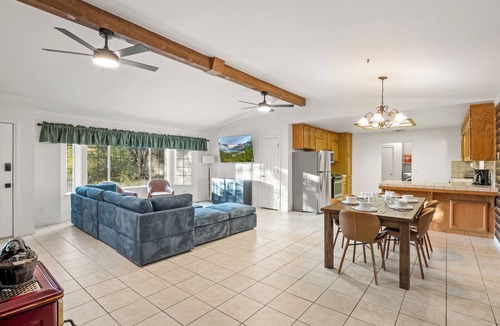 Ahwahnee House | Redesigned - Fire pit - BBQ - Sleeps 12 - King Bed