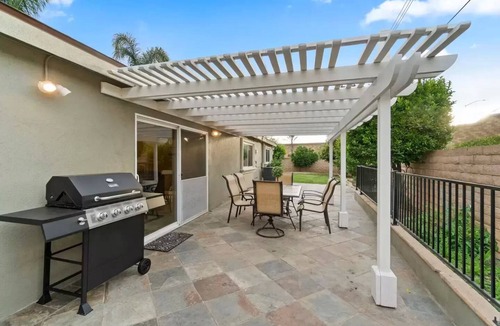 Orange House | *Reduced Pricing* Spacious Disney Vacation w/Game Room