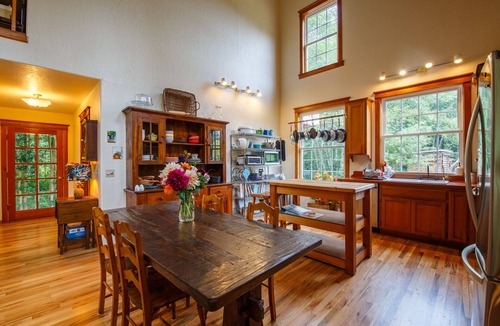 Trinidad House | Redwood Coastal Custom Farmhouse “Fleurhaven”