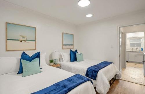South of Conant House | Refreshing Escape- Hot Tub- Games- Sleeps 10