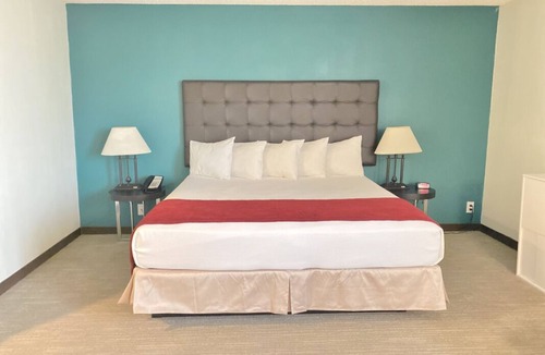 Torrance House | Relax and Recharge! Free Onsite Parking, Near Hermosa Beach Pier