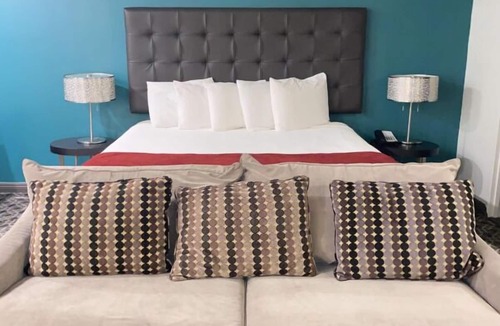 Torrance House | Relax and Recharge! Free Onsite Parking, Near Hermosa Beach Pier