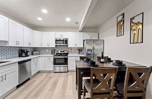 North Park Apartment | Relax in Modern 2BR Retreat | Rooftop Deck + Views