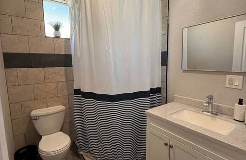 Redlands House | Relax in Redlands