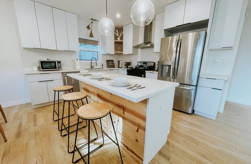 Altadena House | Relaxing 3/2 Rose Bowl, Pasadena, Hiking w Parking