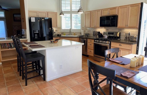 La Quinta Cove House | Relaxing Desert Oasis-Salt Water Pool & Jacuzzi/Mountain Views/#067735 3bd