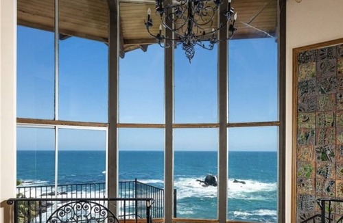 Laguna Beach House | Relaxing getaway with your own private beach just foot steps away.
