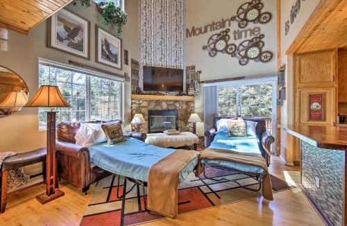 Crestline House | Remodeled Crestline Retreat Walk to Lake Gregory!