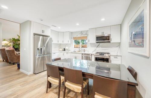 Fullerton House | Remodeled House Near Disneyland