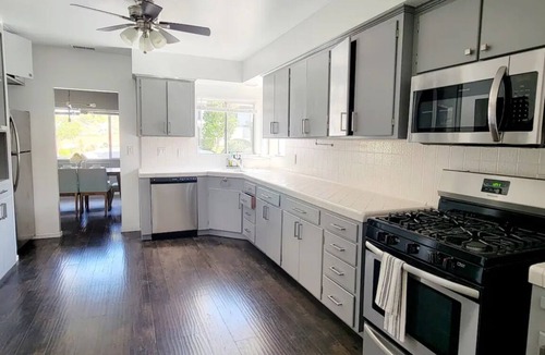 Middletown House | Remodeled Modern Residence Near Downtown San Diego