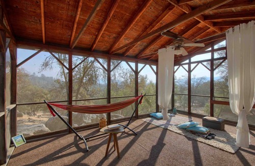 Mariposa House | Remote Work Special Hideout Totokon