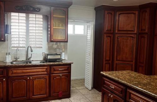 Hawthorne House | Renovated 3-bedroom house with AC in Hawthorne