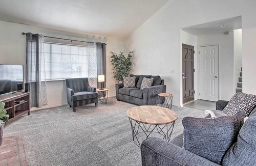 Pumpkin Center House | Renovated Bakersfield Home w/ Private Yard!