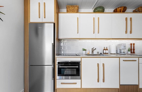 Twin Palms Apartment | Renovated, luxe mid-century Ocotillo gem w/patio