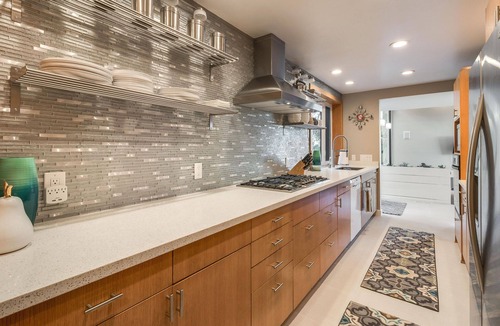 Point Loma House | Renovated Mid-Century Mod Home with Spectacular Views in Point Loma (Spa & A/C)