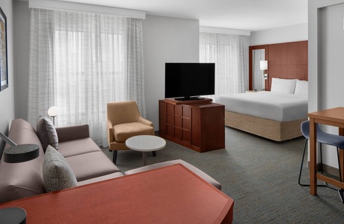 Downtown Burbank Hotel | Residence Inn by Marriott Los Angeles Burbank Downtown