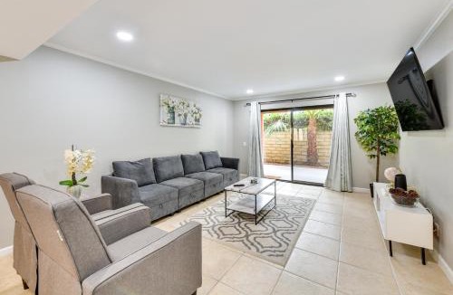 Sunrise Vista Chino Apartment | Resort Perks, Private Patio Palm Springs Condo!