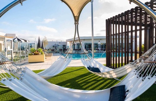 Irvine Business Complex Apartment | Resort-style Living in a 2-bedroom Luxury Apartment