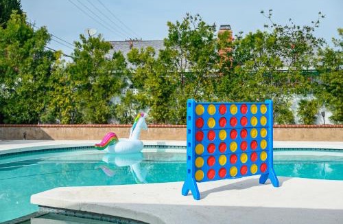 Fullerton House | Resort Style Living with Pool, Arcade, Near Disney
