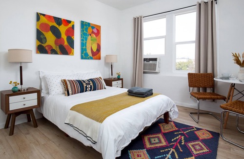 Rampart Village Apartment | Restful Vacay! LA Experience!