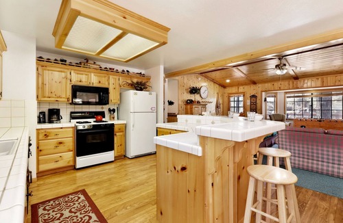 Fox Farm Cabin | Retreat To Fox Farm Log Cabin by Big Bear Vacations