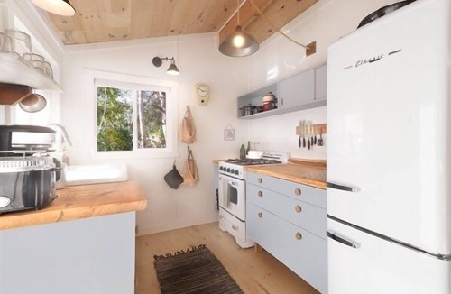 Timber Cove Cabin | Retreat to Rustic Luxe 'Fort Camp'