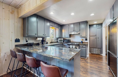 Blue Jay House | Retreat with gas grill, large deck, wood fireplace, lake access & AC