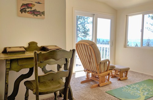Volcano House | Retreat with Views and modern comfort near Kirkwood Ski, wineries, gold country