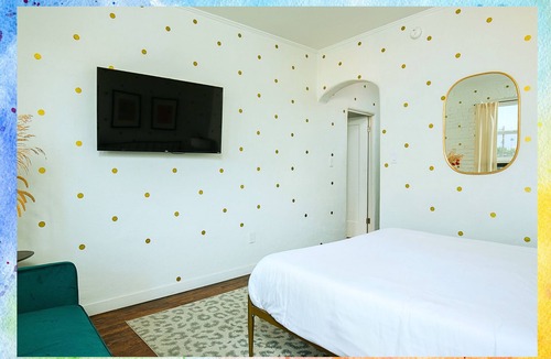 Westlake Apartment | Retro Chic Studio Near DTLA!