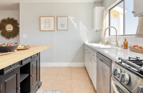 Pioneertown House | Rhythm by AvantStay | Stunning Home w/ Pool, Hot Tub & Sweeping Views
