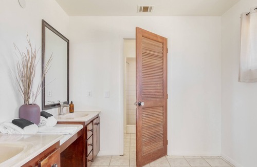 Pioneertown House | Rhythm by AvantStay | Stunning Home w/ Pool, Hot Tub & Sweeping Views