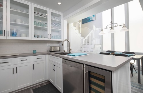 Del Mar Condo | RIGHT Across the Street from the Beach! DEL MAR BEACH COLONY WALK TO ALL!