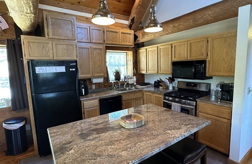 Twain Harte Cabin | River Access-EVCharger-Arcade-AC-WIFI+