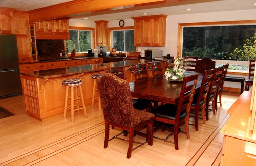 Crescent City House | Riverfront Redwood Retreat Nestled in Nature