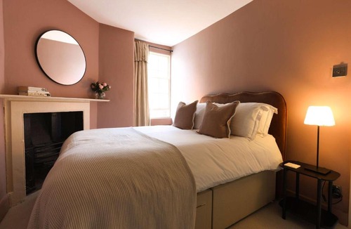 Upper Town Apartment | Rivers Street Quarters