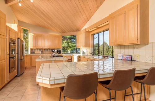 Sea Ranch House | Riverview | Sleeps 12!