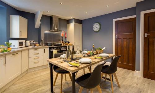 Grasmere Apartment | Riverville