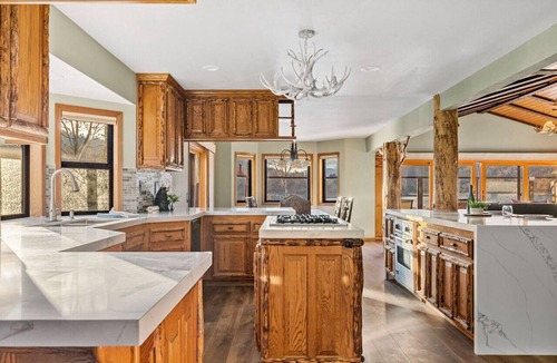 Boulder Bay Apartment | Roaring Lion Lakefront Lodge + Major Lake Views