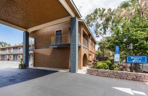 North Broadway Hotel | Rodeway Inn Escondido Downtown