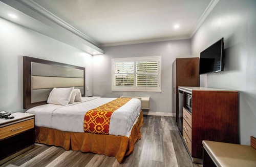 Lamanda Park Hotel | Rodeway Inn & Suites Pasadena