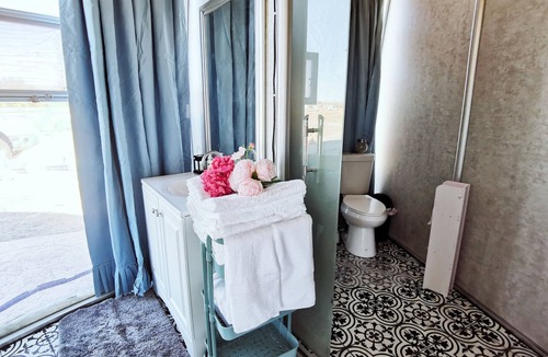 Oro Grande House | Romantic Bubble House