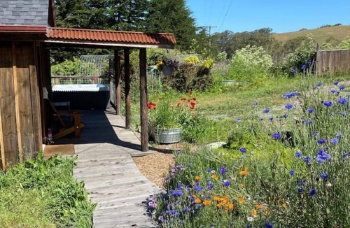 McDonald Cottage | Romantic Garden Cottage with private outdoor hot tub