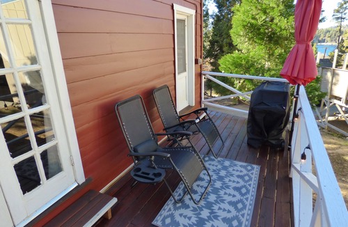 Cedar Glen Cabin | Romantic Tiny Cabin- With Lake View